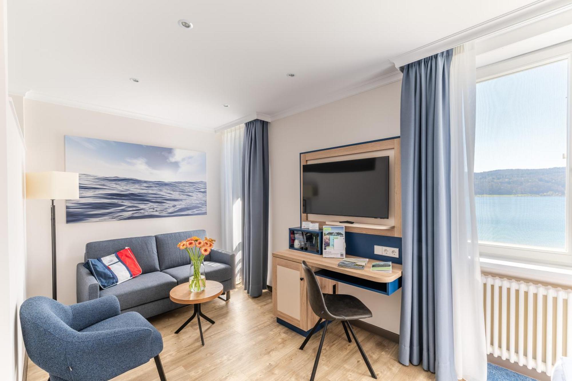 Strandhotel Loechnerhaus Reichenau Buitenkant foto