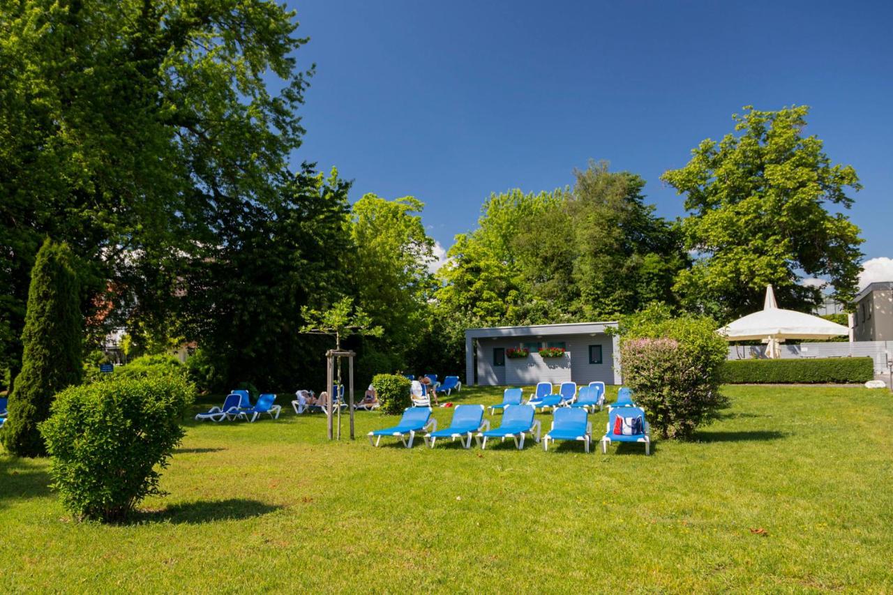 Strandhotel Loechnerhaus Reichenau Buitenkant foto